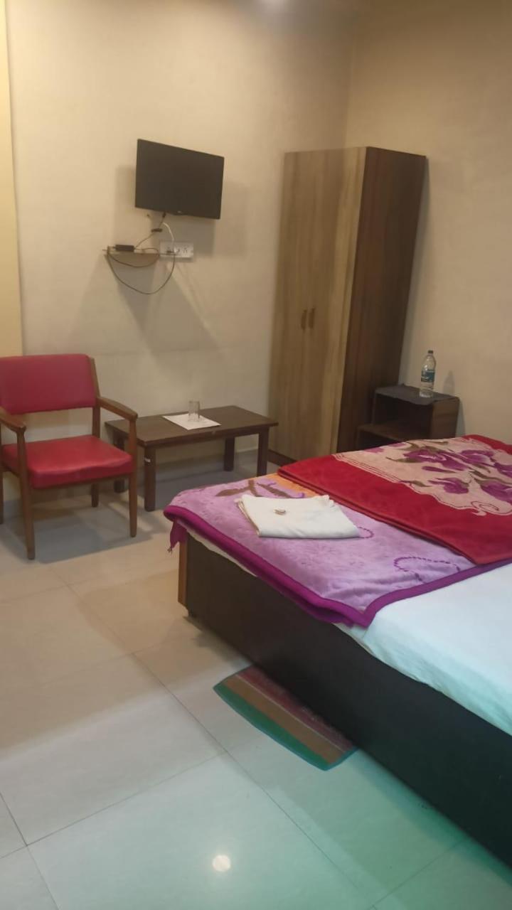 Hotel Shyam Utsav Mirzāpur Exterior foto